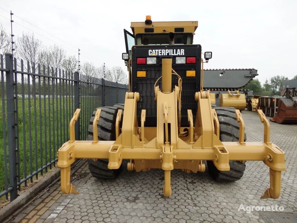 pług Caterpillar ripper to fit Cat 140