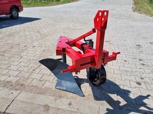 pług Kubota jednoskibowy 25 cm z kołem podporowym