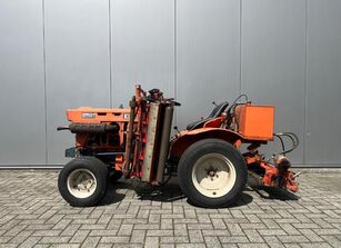 traktorek kosiarka Kubota B7001dt met gazobanden en 3 delige kooimaaier